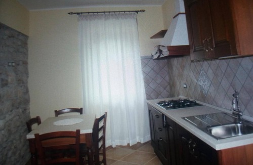 Castelforte Apartment | Room 'Quadrupla' with Shared Pool, Wi-Fi and Air Conditioning