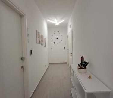 Foggia Bed & Breakfast | Rovelli House - B&B vicino Ospedali Riuniti Foggia con aria condizionata