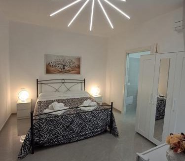 Foggia Bed & Breakfast | Rovelli House - B&B vicino Ospedali Riuniti Foggia con aria condizionata