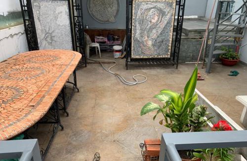 Binh Thanh Bed & Breakfast | Royal Room with front small yard