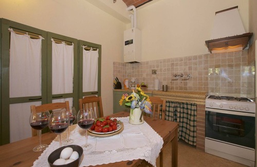 Torre A Castello House | Rustic Escape with Pool