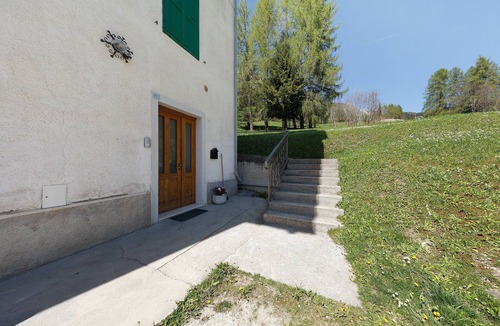 Vodo Cadore Apartment | San Lorenzo 1 Apartment in Vinigo with Mountain View, Garden, and Wi-Fi