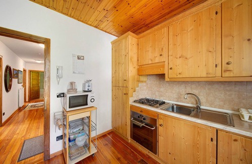 Vodo Cadore Apartment | San Lorenzo 2 in Vinigo Apartment with Mountain Views and Wi-Fi