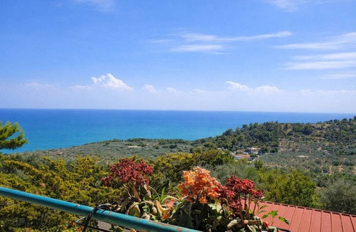 Mattinata House | San Michele - 1 - Bungalow with Sea View Window, Wi-Fi and Air Conditioning