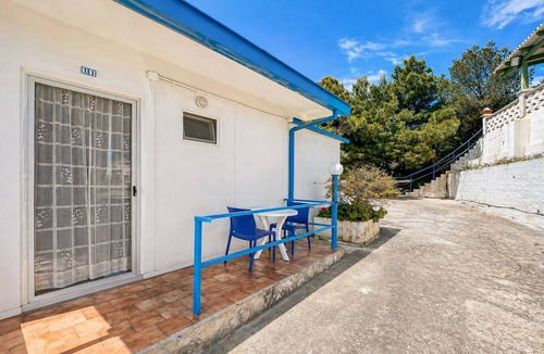 Mattinata House | San Michele - 11 - Bungalow with Sea View Window, Wi-Fi and Air Conditioning