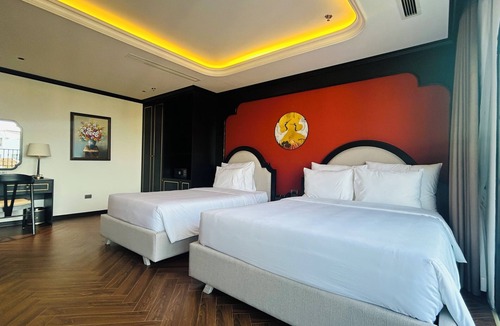 Hai Ba Trung Hotel | Selah Hanoi Hotel with Bathtub & Balcony, AC at all rooms