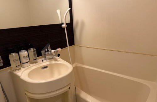 Shin-Osaka Apartment | Shirohato Stay 506