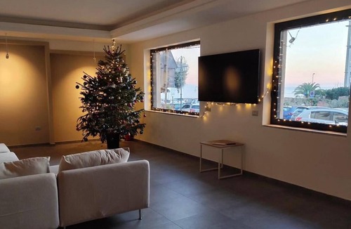 Pozzuoli Bed & Breakfast | Six Luxury Room