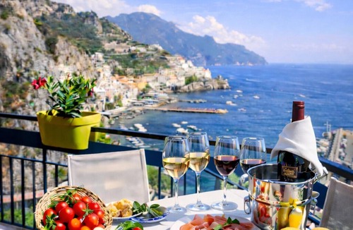 Pogerola Apartment | Skyview Paradise House is a panoramic penthouse with breathtaking views in Amalfi