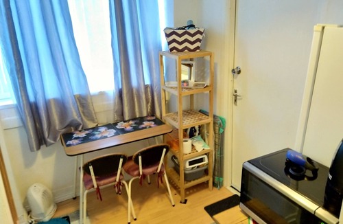Whitechapel Apartment | Small Cosy Studio near City, Aldgate East