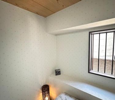 Abeno Ski Chalet | Small hidden wooden house