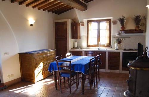 Cetona Villa | Small independent house. pool, veranda, BBQ