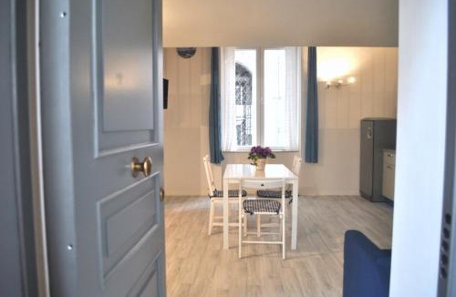 Naples City Centre Apartment | Smart Central Apartments San Gregorio