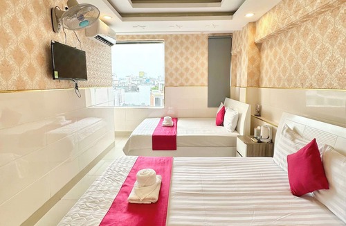 Tan Thuan Dong Hotel | Song Xanh Hotel