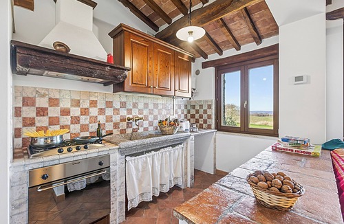 Pitigliano Apartment | Sorgenti Pitigliano 2 with Shared Pool and Terrace, Pitigliano, Italy