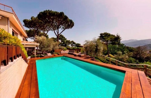 Seiano Villa | Sorrent Exquisite is a luxury villa to rent in Amalfi Coast, Sorrento