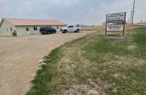 Doland House | South Dakota Outdoorsman lodge