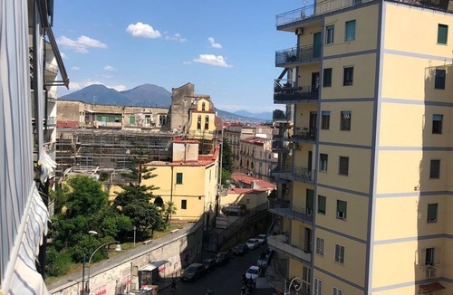 Materdei Apartment | Spacious 3-bedroom apartment with AC, WiFi in beautiful Napoli