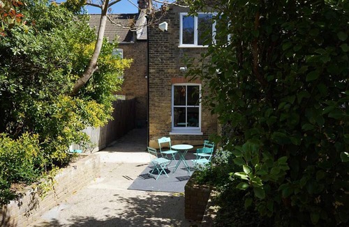 Woolwich Riverside House | Spacious 4BDR Victorian Home near Greenwich
