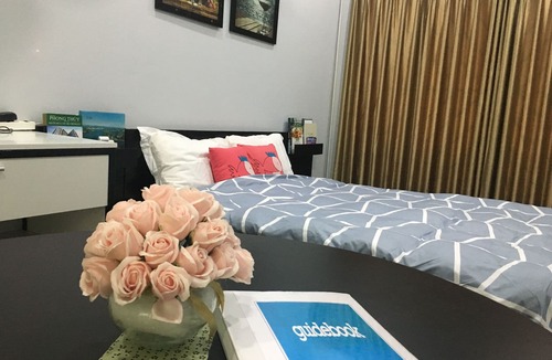 Hoang Mai House | Spacious Bedroom with Sunshine Balcony in Hanoi