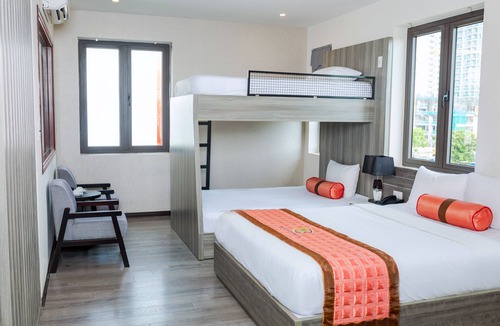 An Hai Đong Hotel | SPACIOUS YET COZY STUDIO AT ARIEL, NICE GARDEN, BEACH AREA, with BREAKFAST