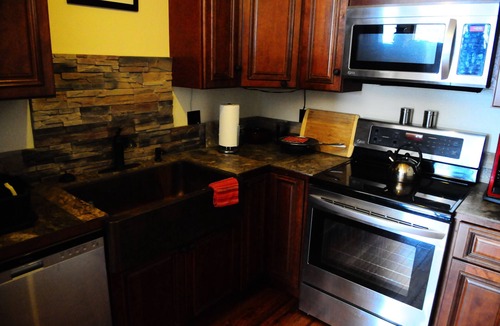 Lead Cabin | Spearfish canyon vacation home 15 minutes from Terry Peak Ski Area & Deadwood.