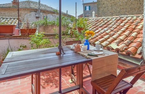 Farnese House | Spend your vacation in this charming vacation home in Franese.