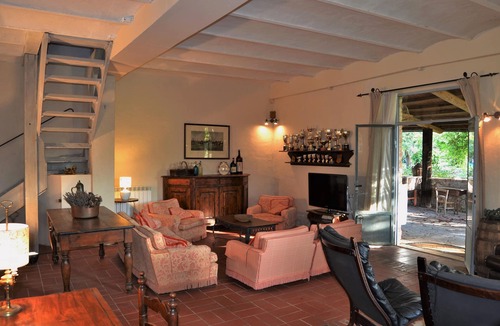Cetona Villa | Splendid countryhouse 8-10 people with private pool in typical Tuscan style