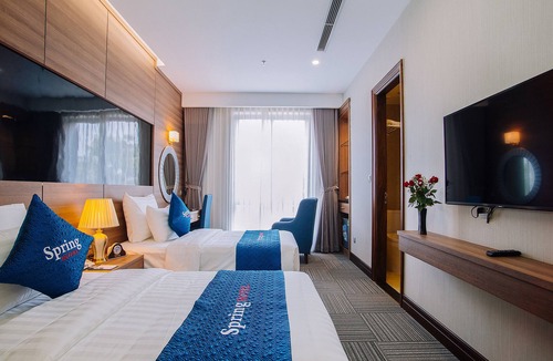 Dich Vong Hau Hotel | Spring Hotel Hanoi