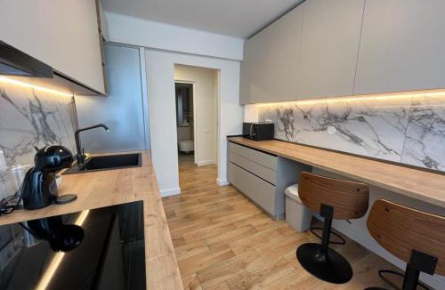 Old Town Apartment | Square View