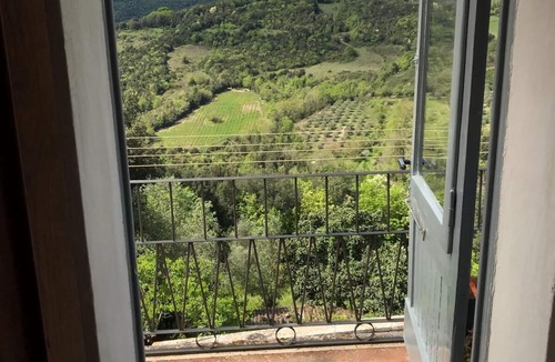 Murlo Apartment | Stay on the walls of Murlo Castle, apartment with breathtaking views