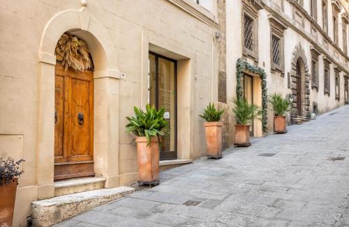Montepulciano Apartment | Stefania Townhouse