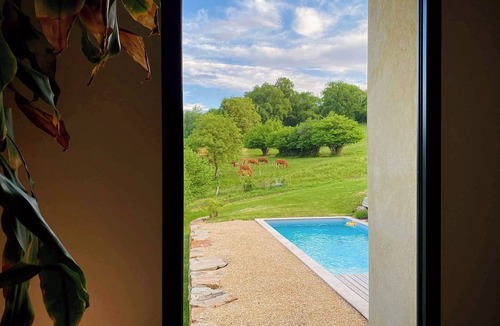 Saint-Victurnien House | Stone house with swimming pool in the countryside