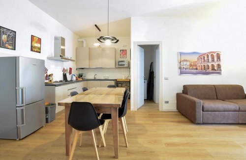 Pescantina Apartment | Stunning Apartment In Ospedaletto Di Pescant