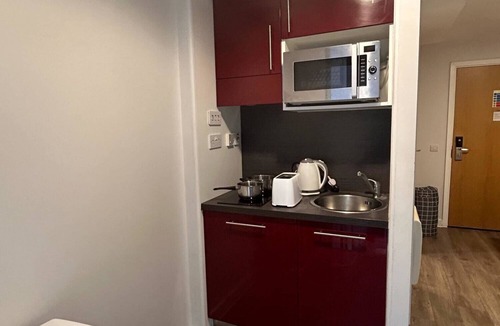 Stockwell Apartment | Student Only Glassyard Building