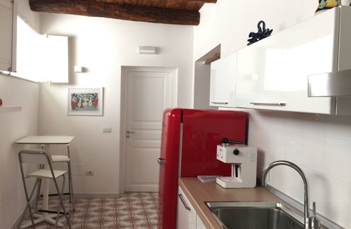 Pizzo Apartment | STUDIO BELLAVISTA in charming fisher village by the sea + GARAGE + WIFI