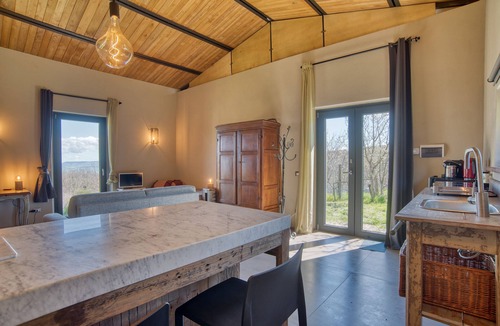 Castell'Azzara Apartment | Studio - studio apartment with kitchenette - in the Tuscan countryside