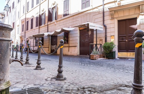 Rione V Ponte Apartment | Studio via di Montegiordano