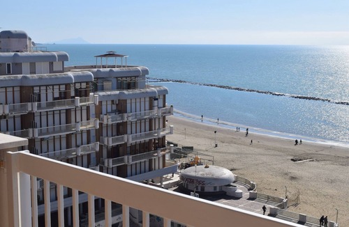 Nettuno Apartment | Studio with sea view