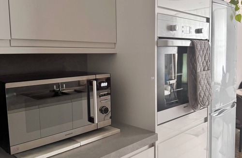 Chelsea Apartment | Stunning 2 bed townhouse in Chelsea on ground floor/private entrance