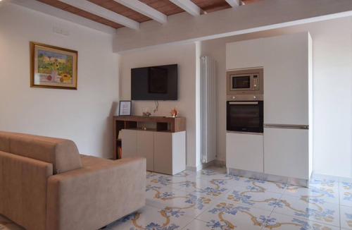 Laureana Cilento Apartment | Stunning apartment in Laureana Cilento with WiFi