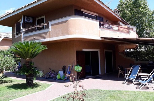 Formia Villa | STUNNING DETACHED VILLA WITH GARDEN IN PRESTIGIOUS RESIDENCE BY THE SEA