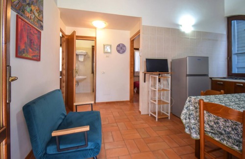 Pescia Romana House | Stunning home in Pescia Romana with WiFi