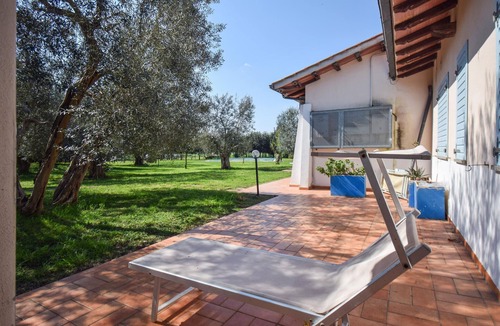 Pescia Romana House | Stunning home in Pescia Romana with WiFi