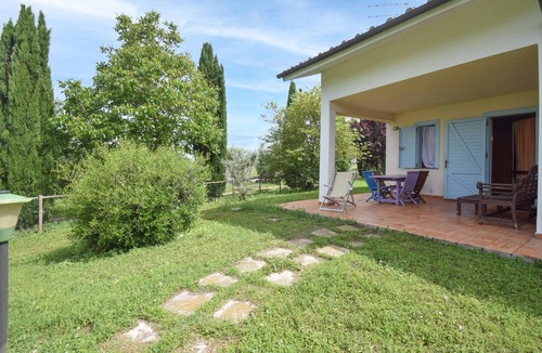 Pescia Romana House | Stunning home in Pescia Romana