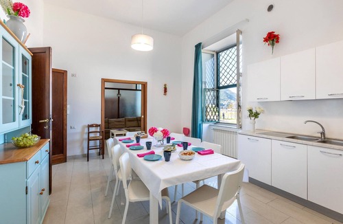 Castellammare di Stabia House | Stunning home in Castellammare di Stabi