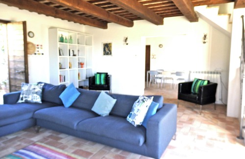 Montegiorgio House | Stunning Le Marche 4 double bedroom farmhouse with private pool.
