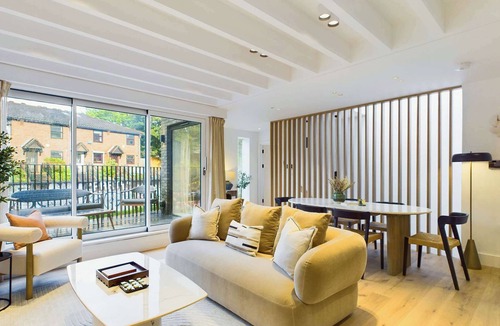 Camden Town House | Stunning Mews House overlooking Regent's Canal
