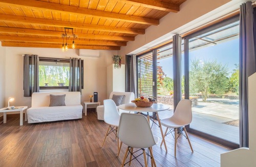 Sutri House | Stunning private villa for 2 guests with A/C, WIFI, private pool, TV and panoramic view