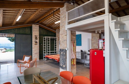 Citta Sant'Angelo House | Stunning villa with hot tub, private pool, A/C, WIFI, patio, pets allowed and panoramic view